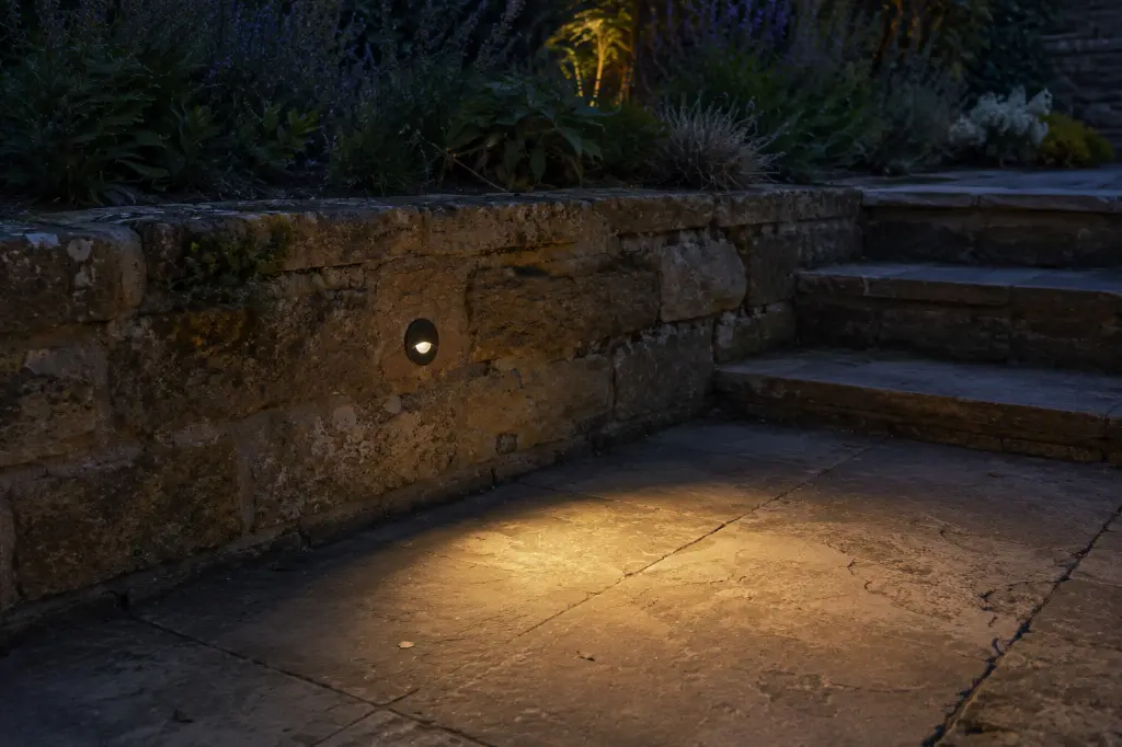 FALTU Mini Eyelid Cotswold Stone Garden (1).webp